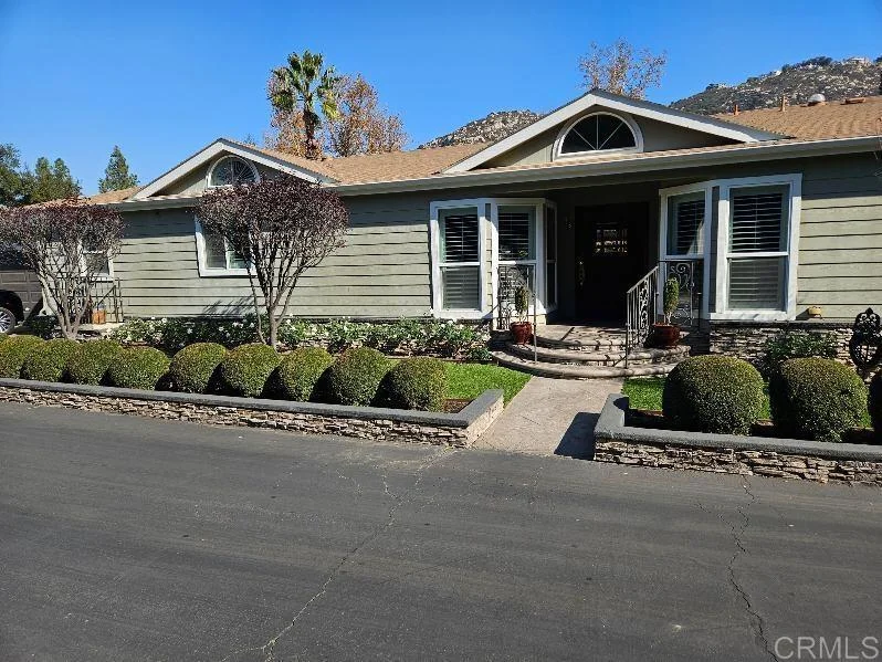 8975 Lawrence Welk Drive 203, Escondido, CA 92026