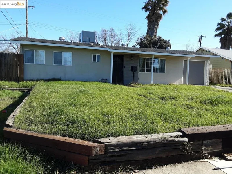 2962 Altos Ave, Sacramento, CA 95815