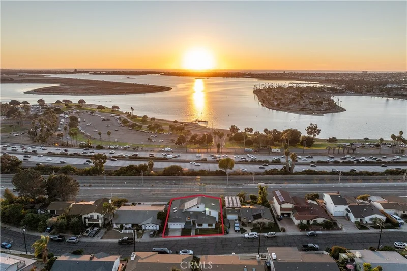 2946 Mcgraw Street, San Diego, CA 92117
