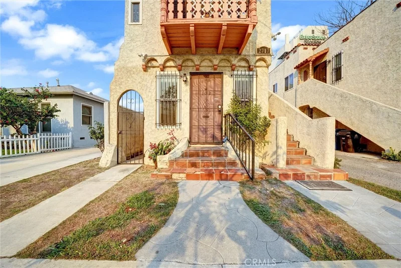 2715 W 14th Street 102, Los Angeles, CA 90006