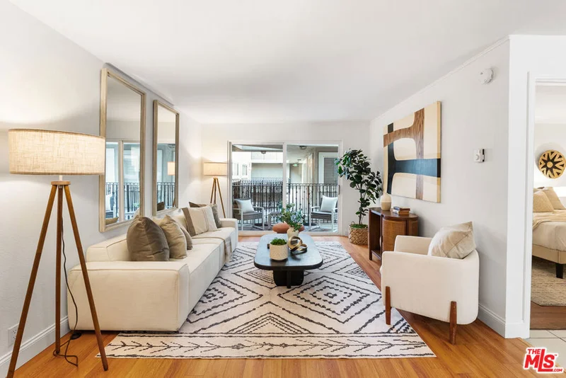 2308 Schader Drive 208, Santa Monica, CA 90404