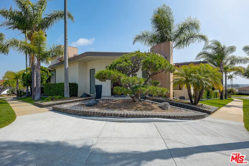 5200 Shenandoah Avenue, Los Angeles, CA 90056