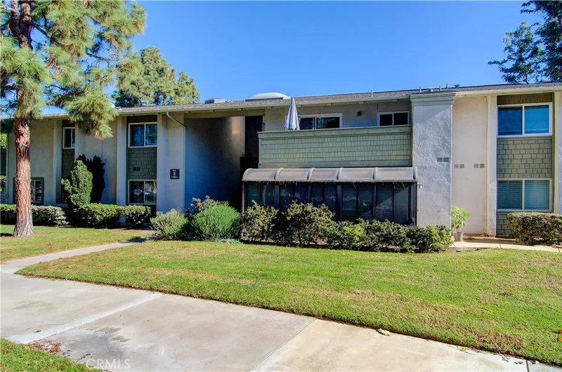8777 Coral Springs Court 5D, Huntington Beach, CA 92646