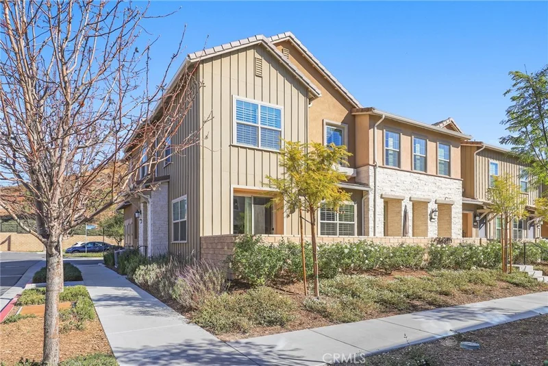 22892 Concord Drive, Saugus, CA 91350