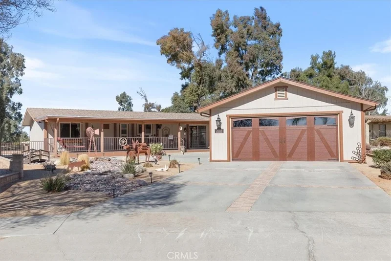 2558 Blue Spruce Drive, Hemet, CA 92545
