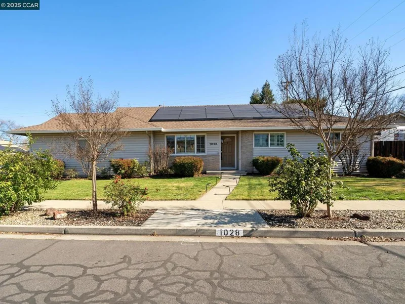 1028 Bermuda Dr, Concord, CA 94518