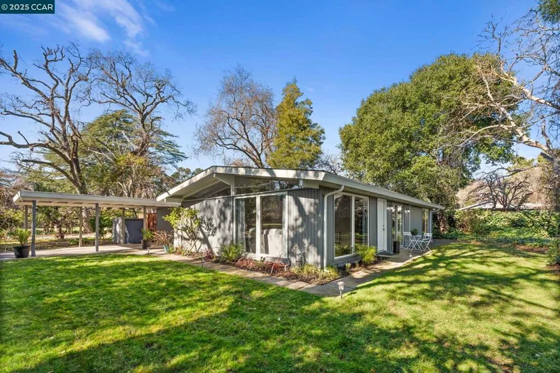 456 Bridge Road, Walnut Creek, CA 94595