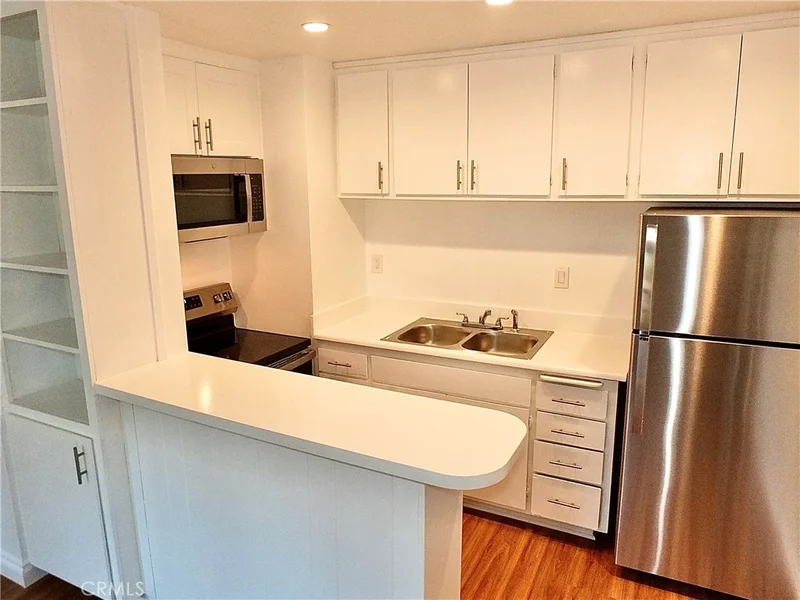 5585 Pacific Coast Highway 248, Long Beach, CA 90804