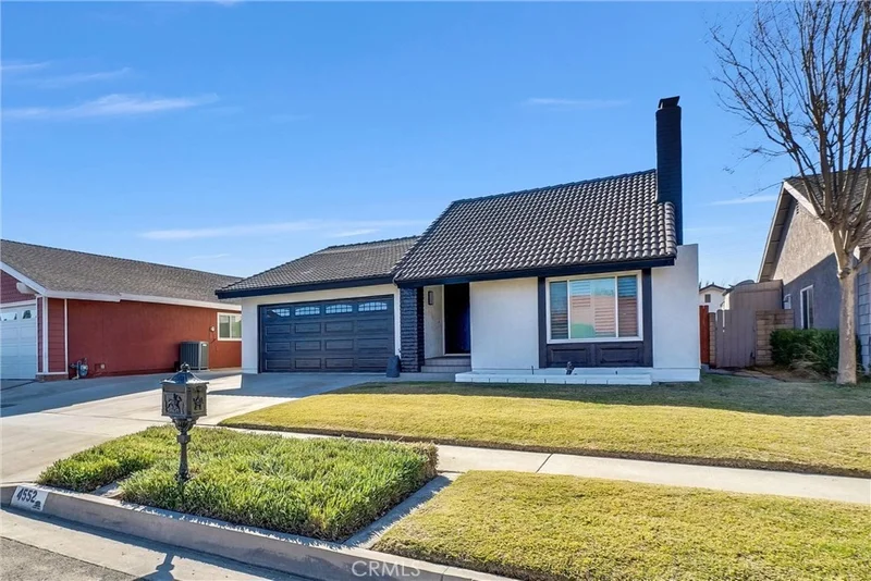 4552 E Meadowhill Avenue, Anaheim, CA 92807