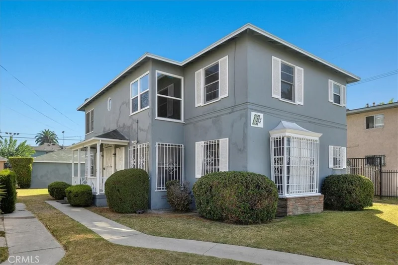6142 S Hobart Blvd, Los Angeles, CA 90047