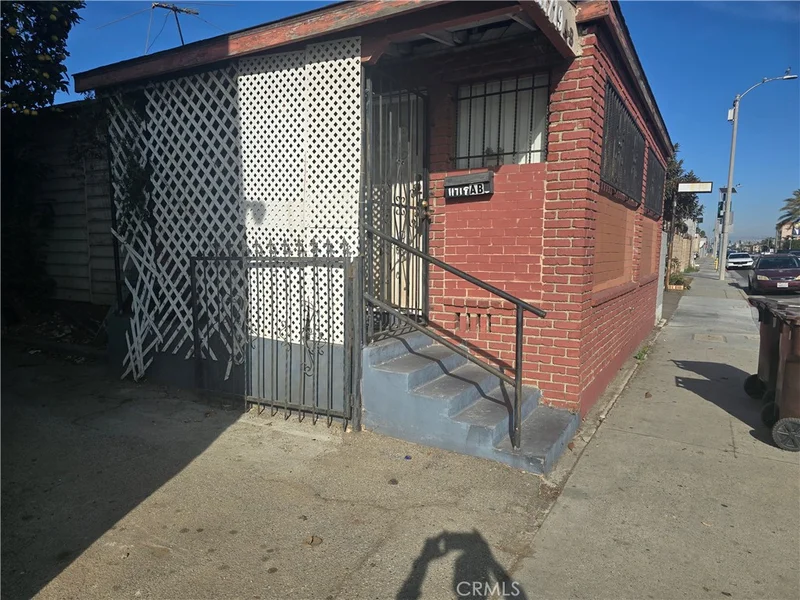11719 Prairie Avenue, Hawthorne, CA 90250