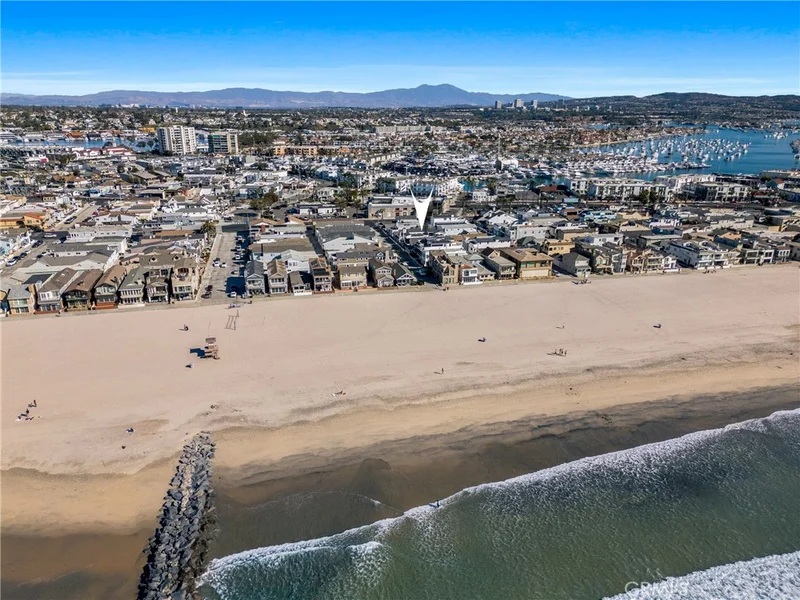 114 27th Street, Newport Beach, CA 92663