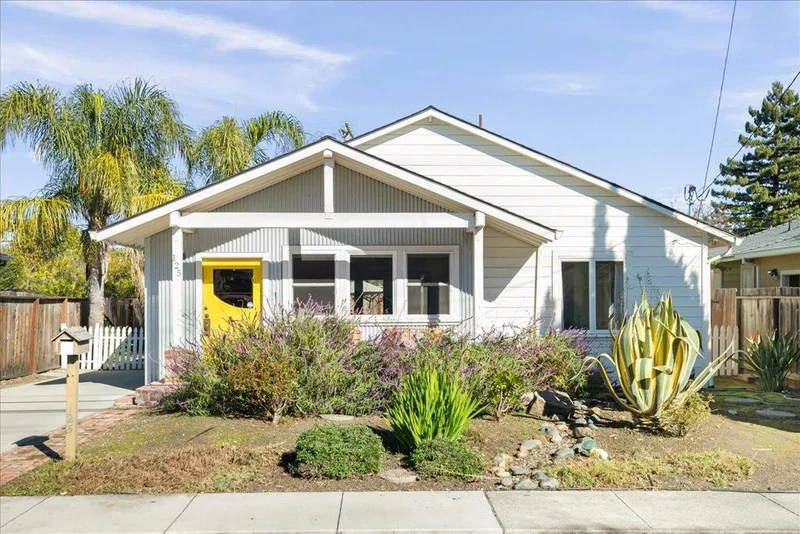 125 Nimitz Avenue, Redwood City, CA 94061