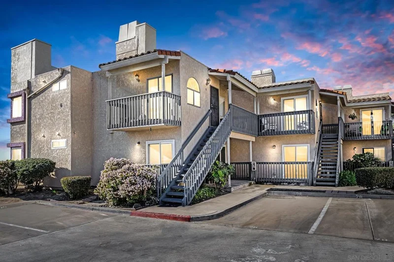 8475 Avenida Angulia 29, Spring Valley, CA 91977