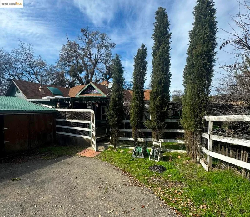 17940 Shell Rd, Jamestown, CA 95327