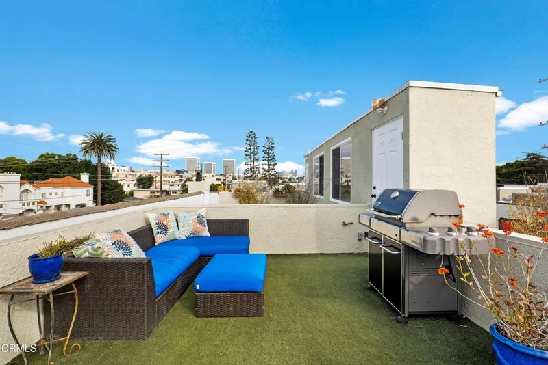 11672 Nebraska Avenue, Los Angeles, CA 90025