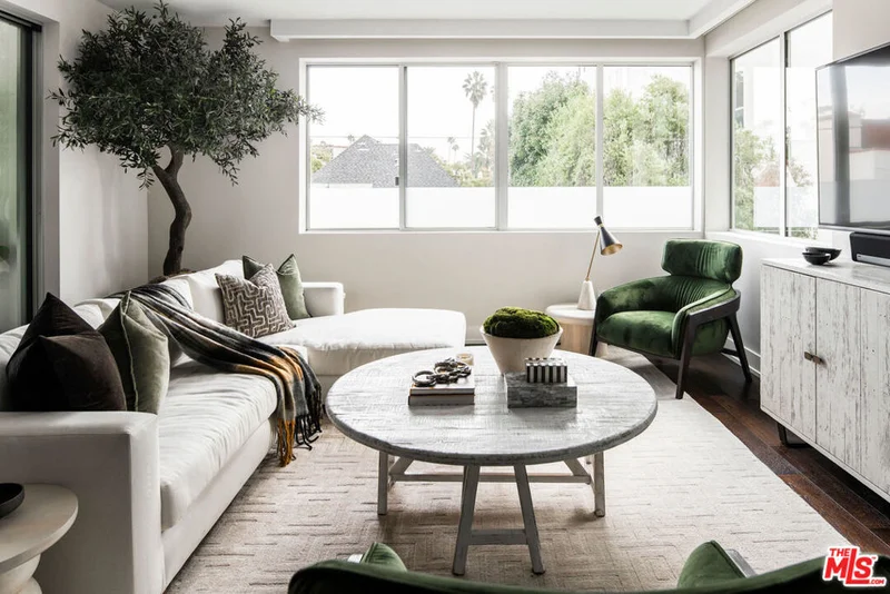 460 N Palm Drive 205, Beverly Hills, CA 90210
