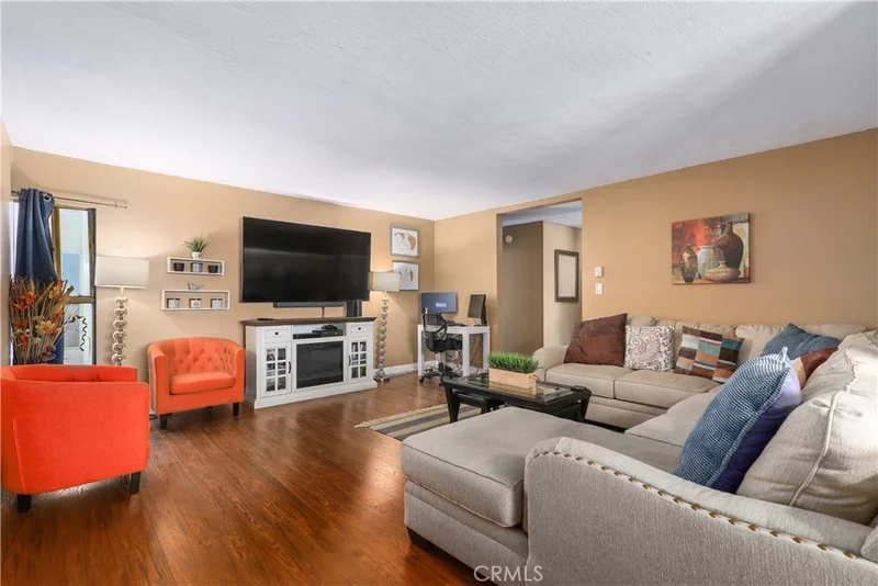 4505 California Avenue 307, Long Beach, CA 90807