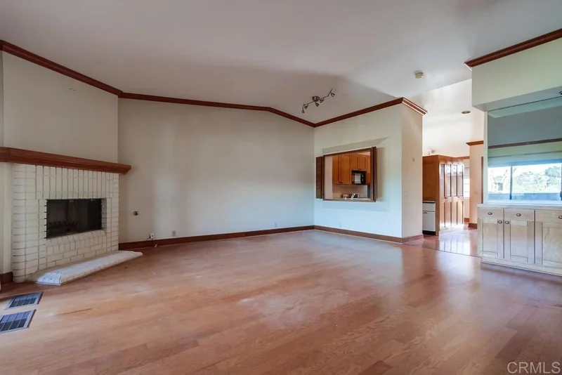8860 Villa La Jolla Drive 311, San Diego, CA 92037