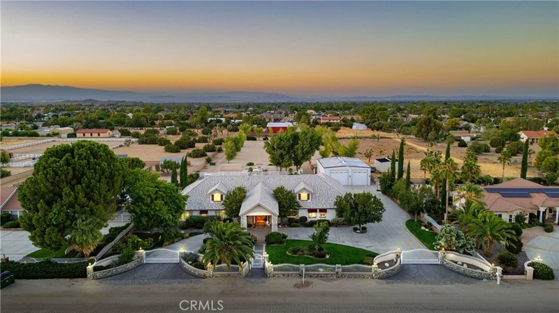 2761 W Avenue O4, Palmdale, CA 93551