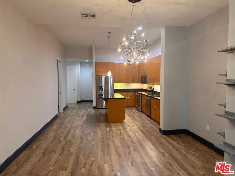 Photo 2 of 3223 W 6th Street 205