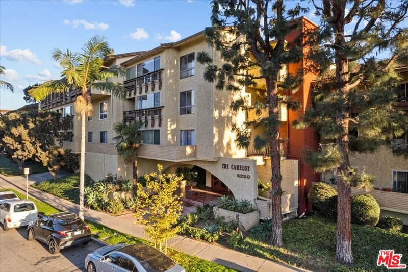 6250 Buckingham 101, Culver City, CA 90230