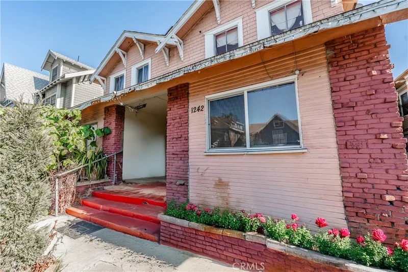 1242 South Bonnie Brae Street, Los Angeles, CA 90006