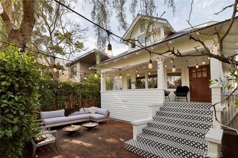 123 Breeze Ave, Venice, CA 90291