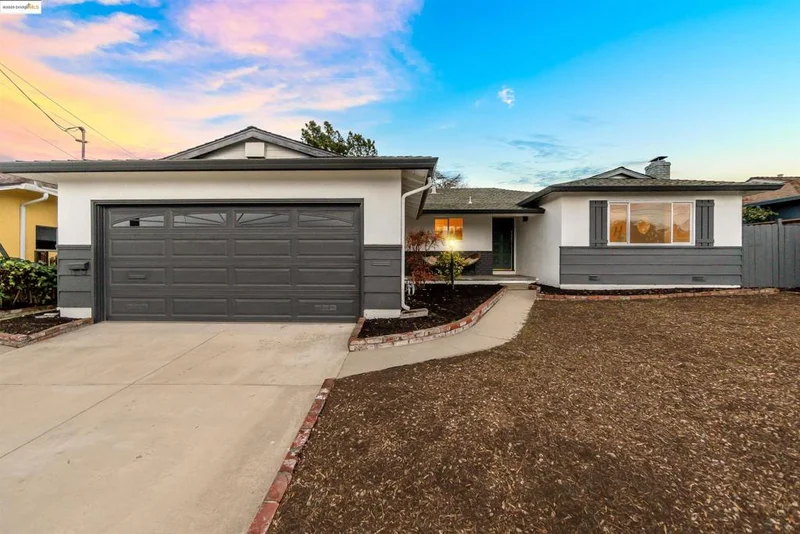 26 Leamont Ct, Oakland, CA 94605-5355