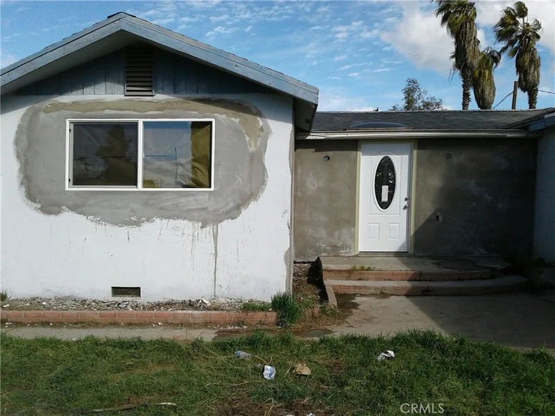 1255 Fitzgerald Lane, Hanford, CA 93230