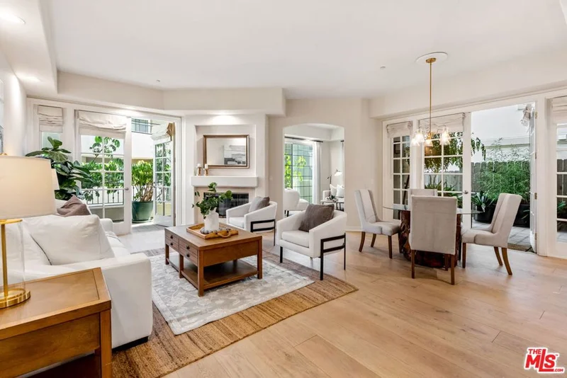 11680 Montana Avenue 108, Los Angeles, CA 90049