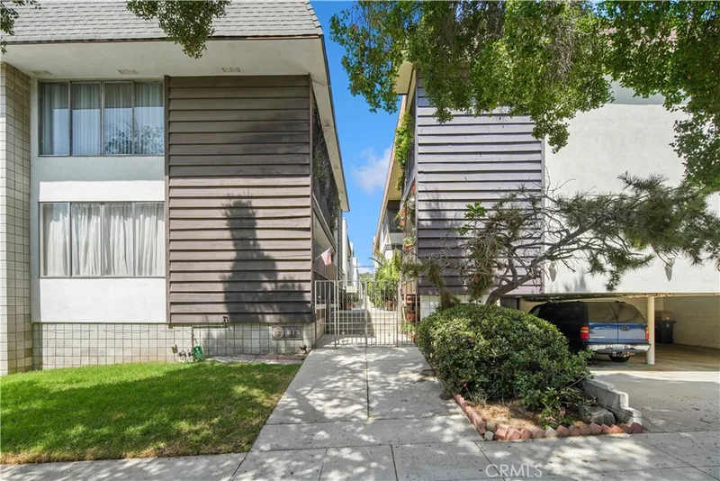 619 E Olive Avenue E, Burbank, CA 91501