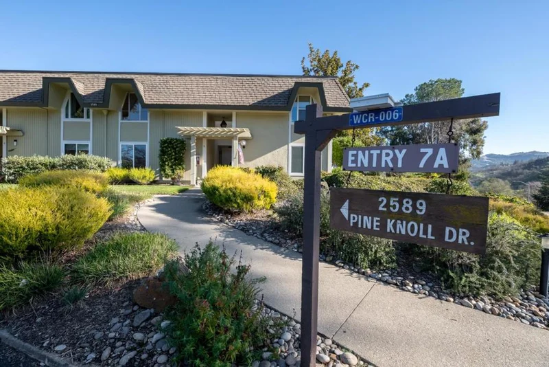 2589 Pine Knoll Drive 5, Walnut Creek, CA 94595