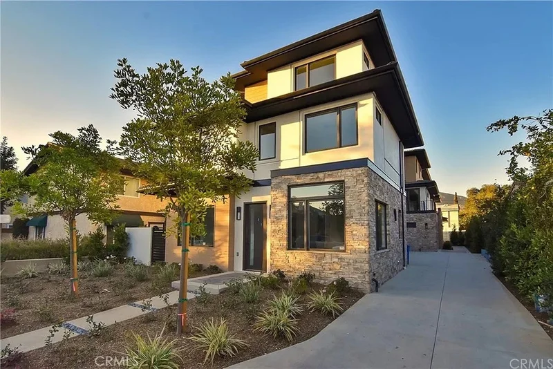 125 California Street C, Arcadia, CA 91007