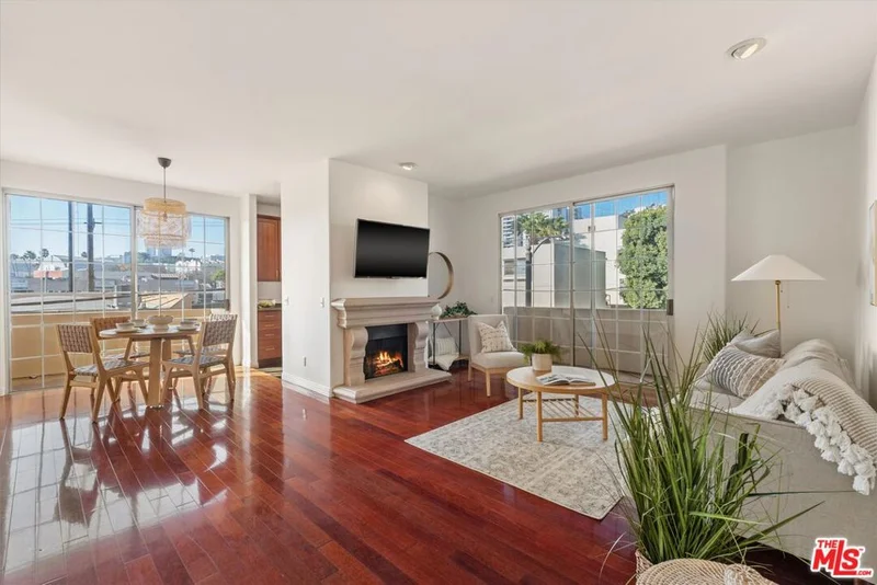 8474 Romaine Street #201, West Hollywood, CA 90069