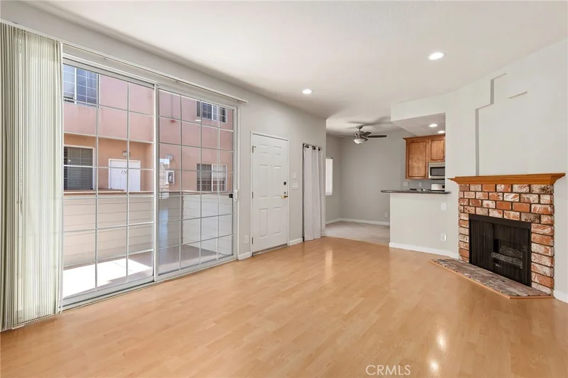 5620 Yolanda Avenue 103, Tarzana, CA 91356