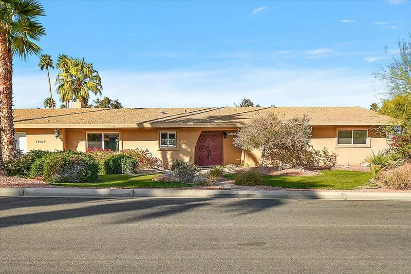 72818 Skyward Way photo 2