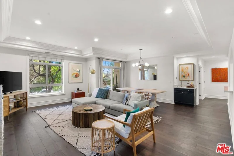 11582 Moorpark Street 105, Studio City, CA 91602