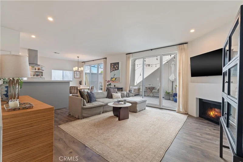 4242 Stansbury Avenue 115, Sherman Oaks, CA 91423