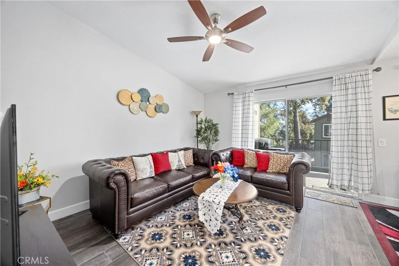 2556 Avenida Del Vista R202, Corona, CA 92882