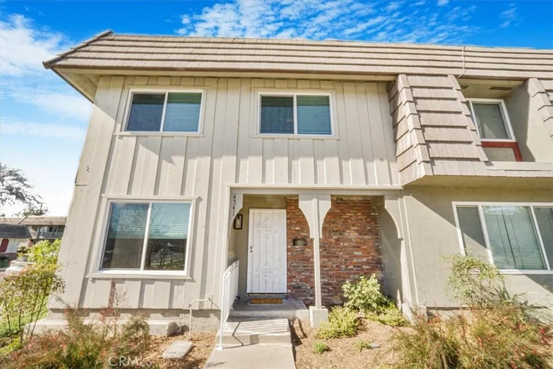 4541 Larwin Avenue, Cypress, CA 90630