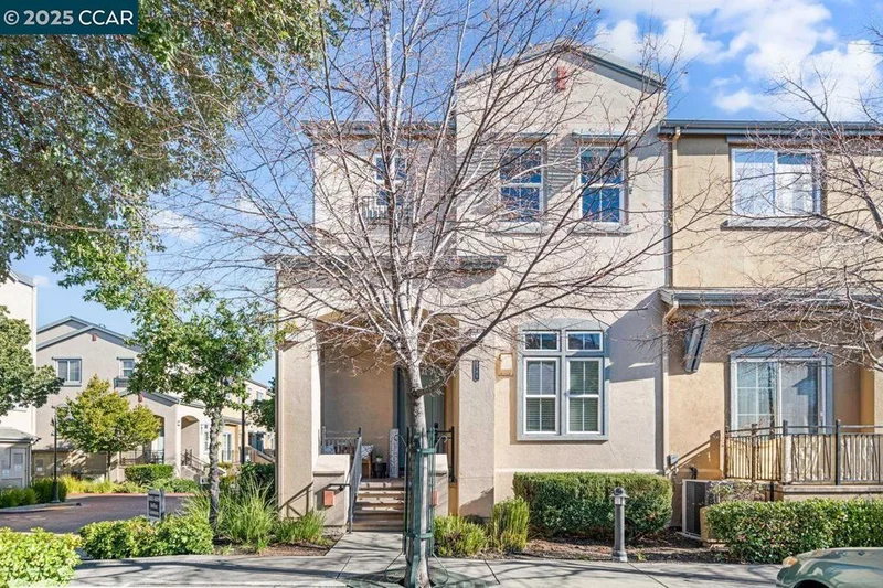 8889 Bellina Cmns, Dublin, CA 94568