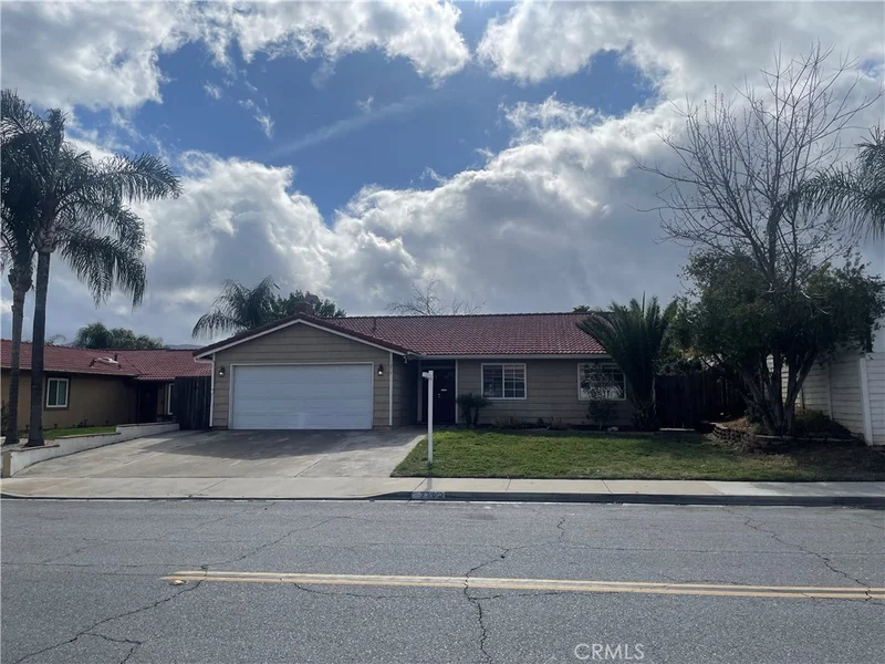 275 Jessica Street, Lake Elsinore, CA 92530