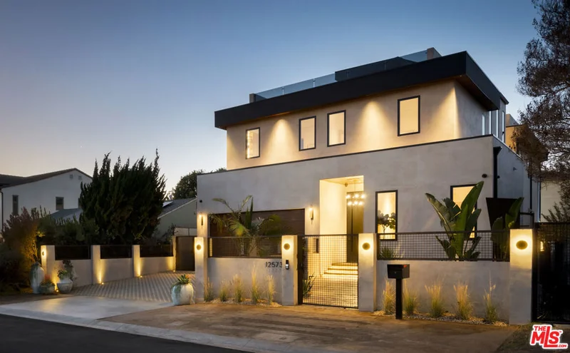 12573 Westminster Avenue, Los Angeles, CA 90066