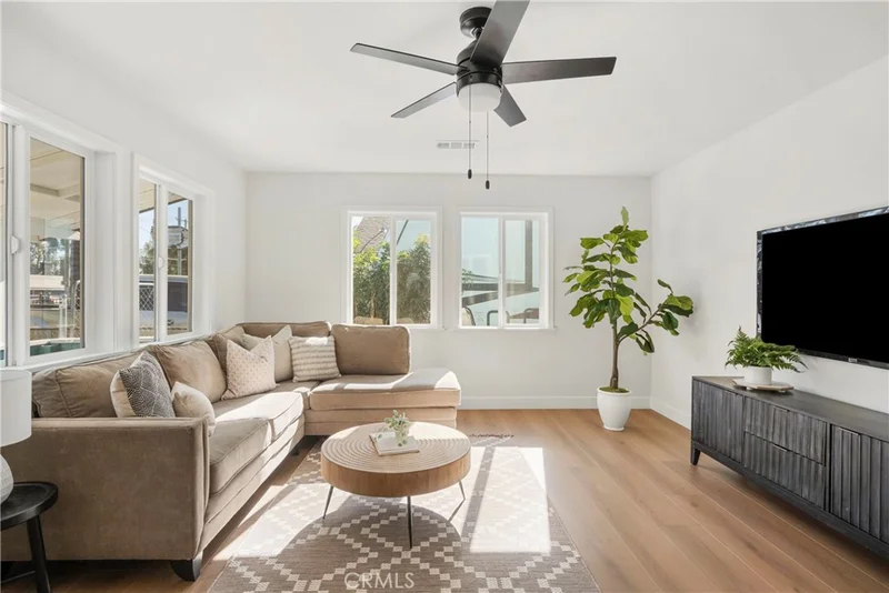11268 Roswell Avenue, Pomona, CA 91766