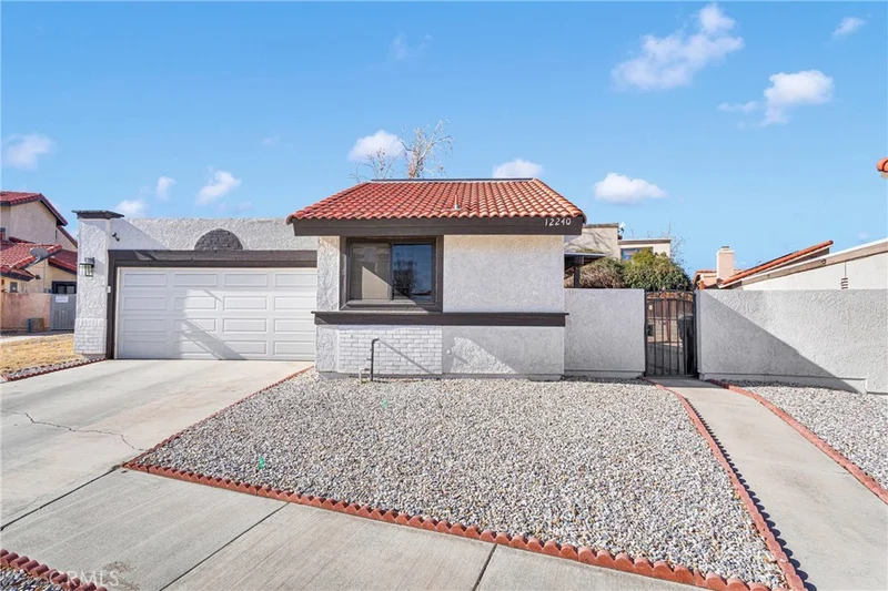 12240 Manola Way, Victorville, CA 92395
