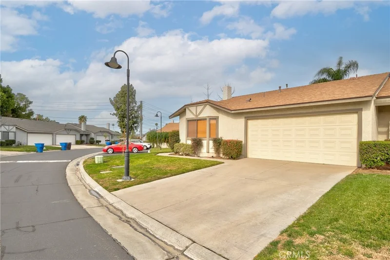 9029 Chaucer Circle, Riverside, CA 92503