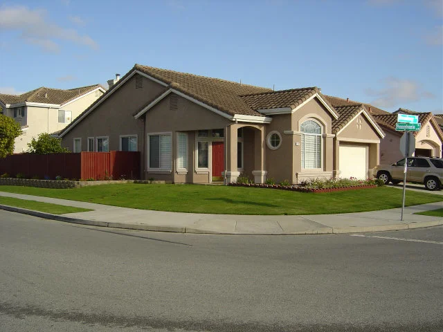 1892 Broadway, Salinas, CA 93906