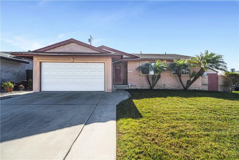 302 E 214th Street, Carson, CA 90745