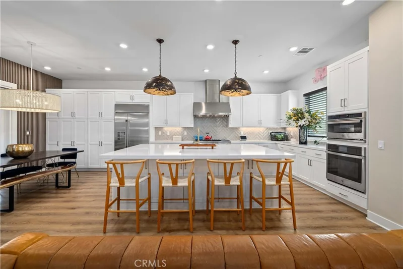 27533 Golden Currant Place, Valencia, CA 91381